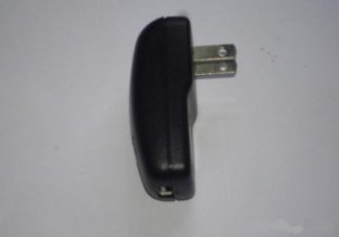 Соединение 50/60HZ переходники заряжателя USB электронное затыкает внутри переходнику заряжателя USB DC