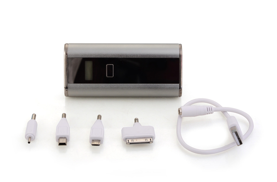 Электропитание мобильного телефона/автомобиля 5V передвижное с СИД 7800MAH