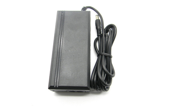 AC 12V 2A к переходнике силы DC над настоящим/постоянн течением 5.5x2.1mm