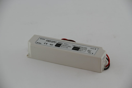 Водоустойчивый AC водителя 120V СИД напряжения тока IP67 60W постоянн, изолированный пластичный случай